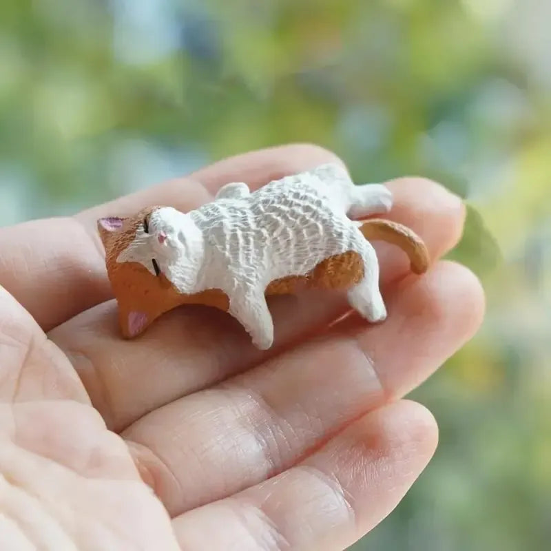 Hand-Painted Mini Cat Figurines – Set of 5